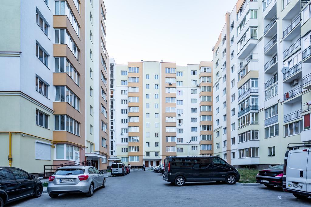 Apartments On The Square Of Prince Svyatoslav Lviv Bagian luar foto